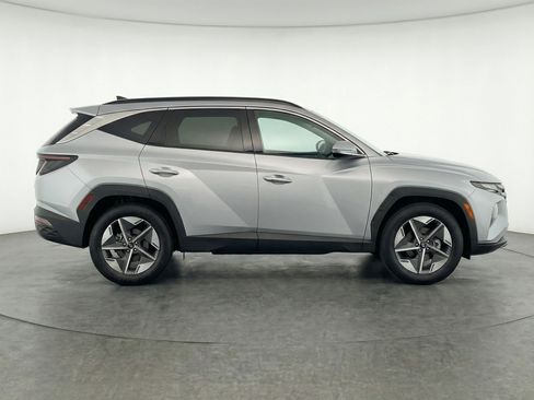 Used 2025 Hyundai Tucson SEL AWD/4WD image 11