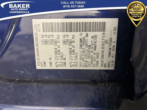 Used 2024 Nissan Rogue SV image 33