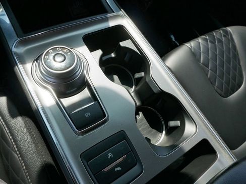 Certified 2024 Ford Edge Titanium image 26