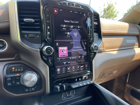 Used 2020 RAM 1500 Laramie AWD/4WD image 22