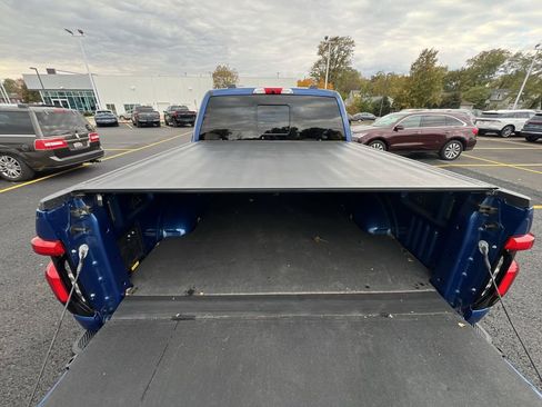 Used 2022 Ford F150 Lightning Lariat image 21