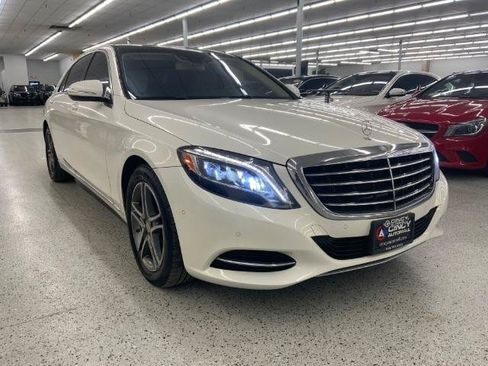 Used 2016 Mercedes-Benz S 550 4MATIC Sedan image 3