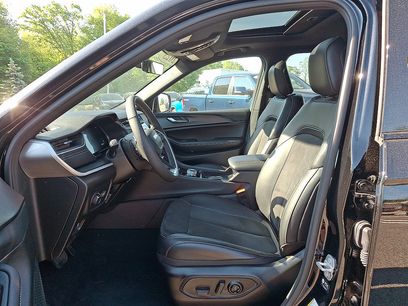 Certified 2025 Jeep Grand Cherokee L Altitude