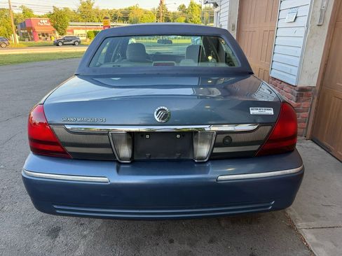 Used 2007 Mercury Grand Marquis GS RWD image 4