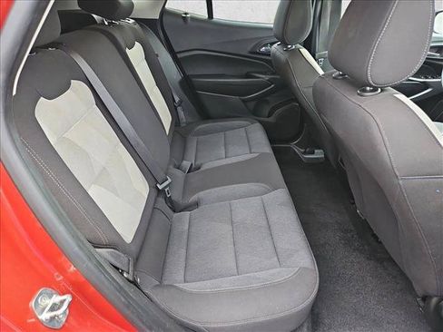 Used 2024 Chevrolet Trax LS w/ LS Convenience Package FWD image 25