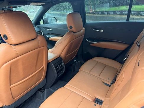 Used 2020 Cadillac XT4 Premium Luxury FWD image 8