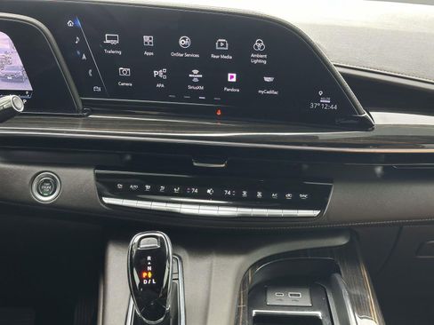 Used 2023 Cadillac Escalade ESV Sport w/ LPO, ONYX Package image 20