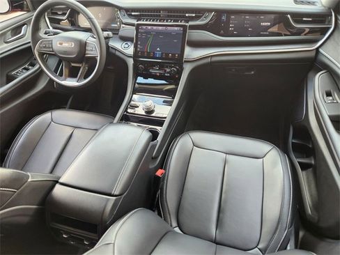 Used 2023 Jeep Grand Cherokee 4WD 4xe image 25