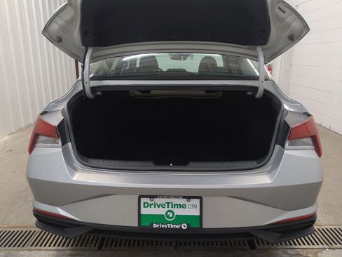 Used 2021 Hyundai Elantra SEL FWD image 29