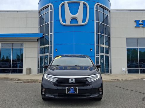 Used 2023 Honda Odyssey Touring image 2