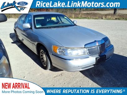 Used 2001 Lincoln Town Car Signature