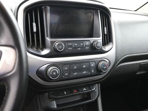 Used 2016 GMC Canyon SLE AWD/4WD image 17