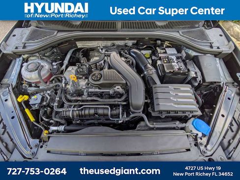 Used 2025 Volkswagen Jetta SE image 13