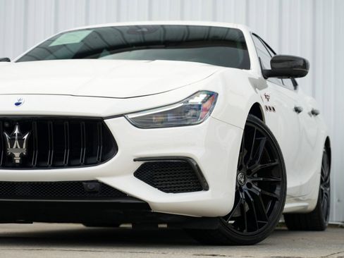 Used 2022 Maserati Ghibli Trofeo image 70