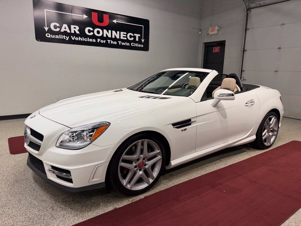 Used 2016 Mercedes-Benz SLK 350 image 2