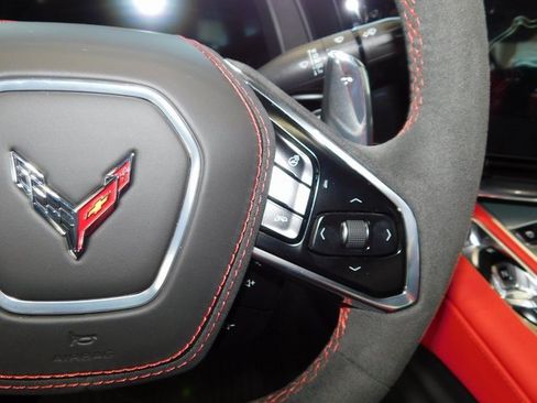 Used 2025 Chevrolet Corvette Stingray Preferred Cpe w/ Battery Protection Package image 19