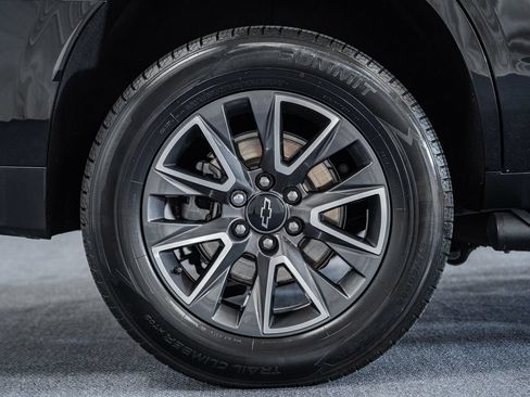 Used 2023 Chevrolet Tahoe Z71 w/ Luxury Package AWD/4WD image 18