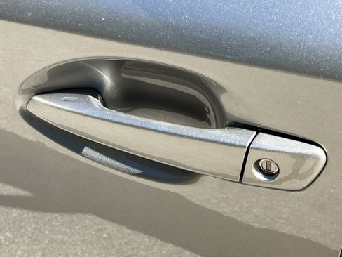 Used 2016 Lexus IS 200t image 33