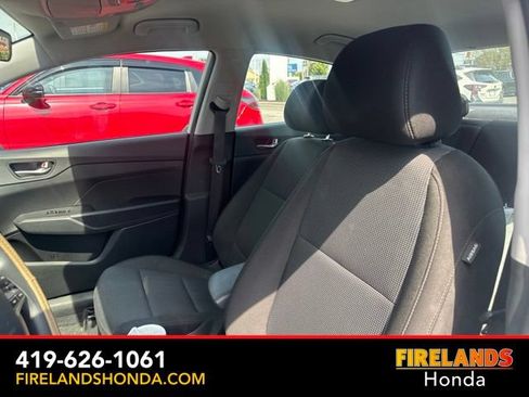 Used 2022 Hyundai Accent SEL FWD image 16