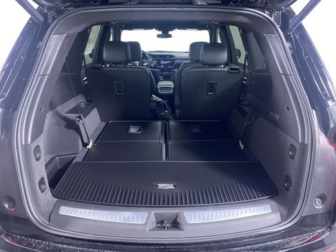 New 2025 Cadillac XT6 Premium Luxury AWD/4WD image 16