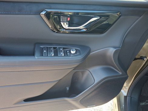 New 2025 Subaru Forester Limited image 8