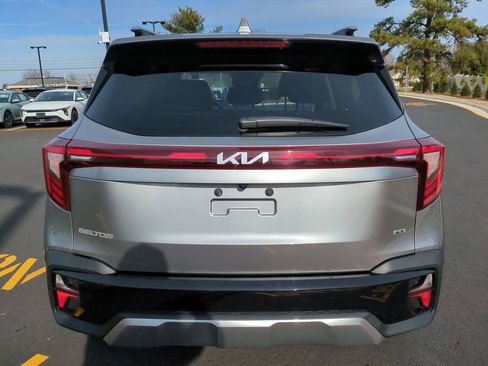 Used 2024 Kia Seltos S image 5