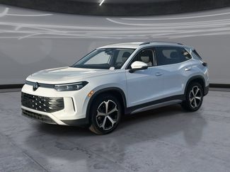 New 2026 Volkswagen Tiguan SE FWD video 1