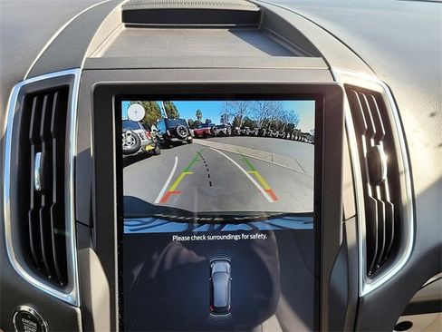 Used 2024 Ford Edge Titanium w/ Equipment Group 301A image 19