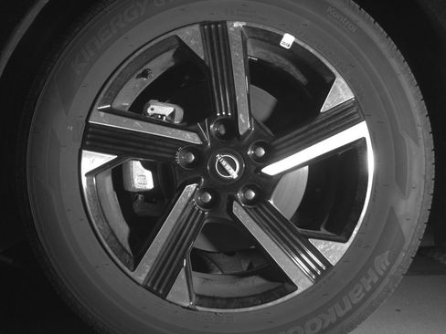 Used 2025 Nissan Sentra SV image 12