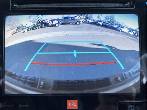 Used 2019 Toyota Tacoma Limited image 24