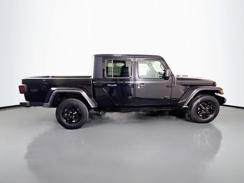 Used 2021 Jeep Gladiator Sport AWD/4WD image 11