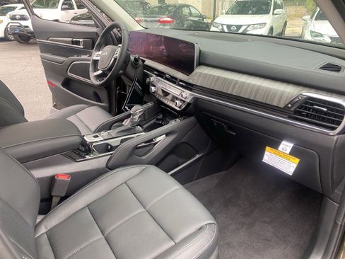 New 2025 Kia Telluride SX image 17