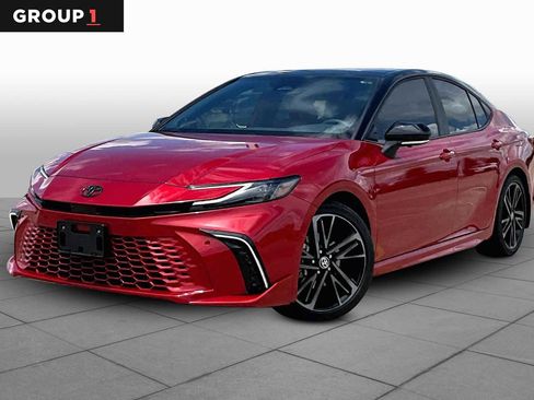 Used 2025 Toyota Camry XSE w/ Premium Plus Package FWD image 1