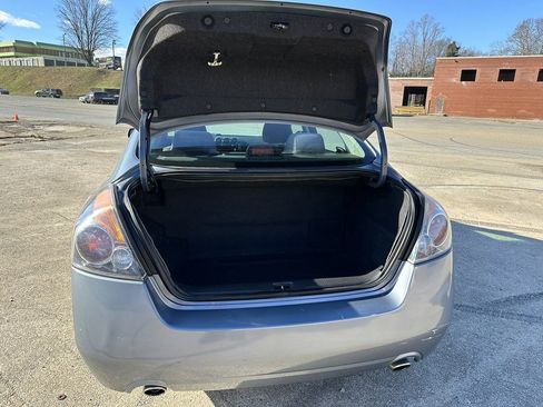 Used 2011 Nissan Altima HEV image 17