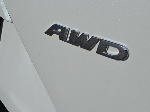 Used 2019 Honda CR-V EX image 8