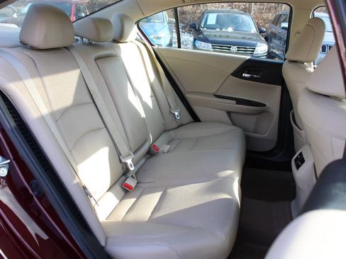 Used 2015 Honda Accord Touring image 29
