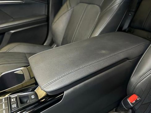 Used 2025 Toyota Camry XSE FWD image 30