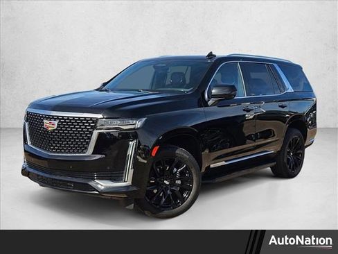 Used 2021 Cadillac Escalade Luxury image 1