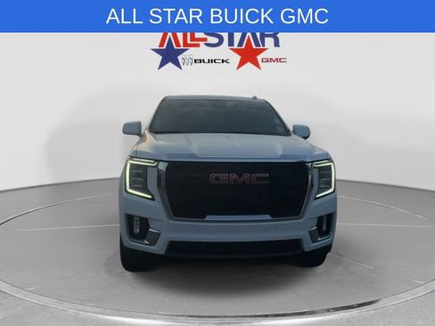 Used 2024 GMC Yukon SLE w/ Gmc Pro Safety Plus Package AWD/4WD image 2