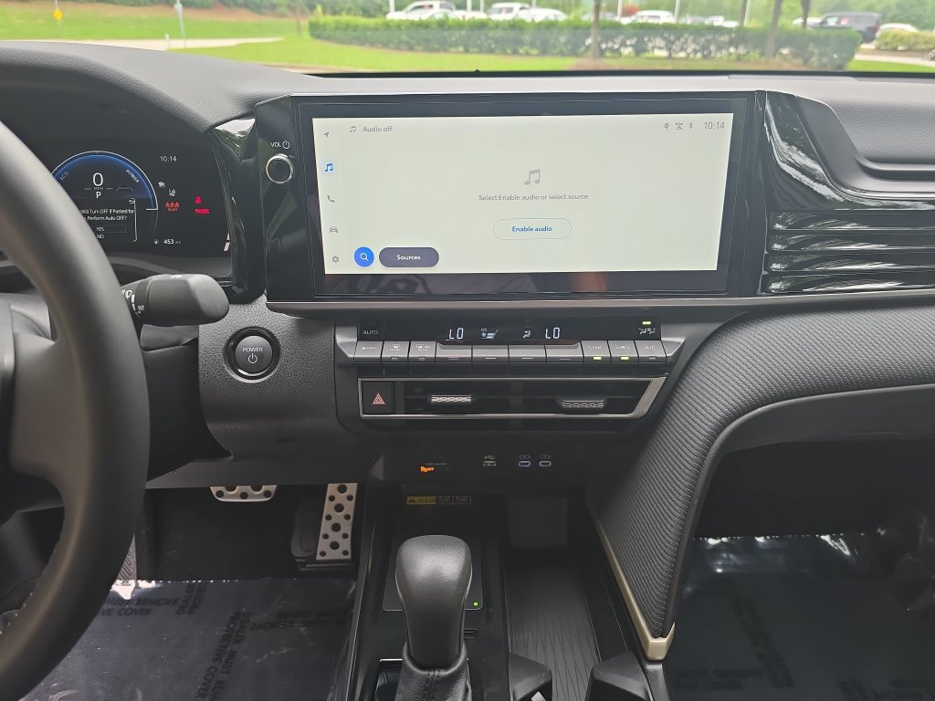 Used 2026 Toyota Camry SE w/ Multimedia Upgrade Package FWD image 22