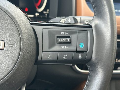 Used 2024 Nissan Rogue Platinum FWD image 28