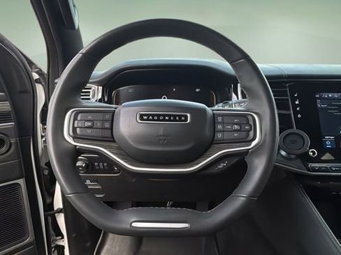 Used 2022 Jeep Wagoneer Series II w/ Convenience Group I image 11