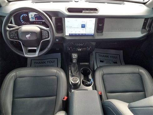Used 2024 Ford Bronco Outer Banks image 14