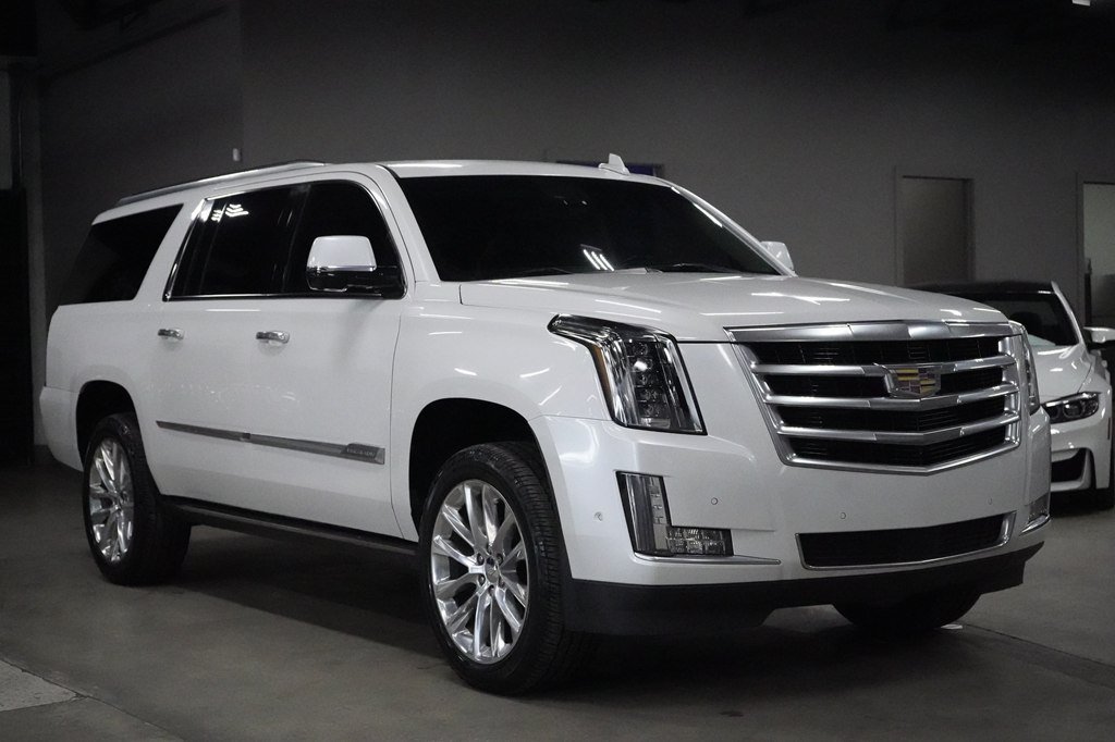 Used 2018 Cadillac Escalade ESV Premium Luxury AWD/4WD image 7