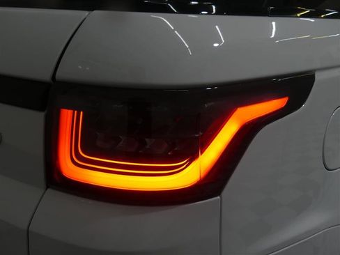 Used 2019 Land Rover Range Rover Sport HST AWD/4WD image 13
