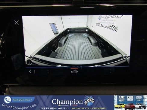 Certified 2024 GMC Sierra 2500 Denali Ultimate w/ Max Trailering Package image 9