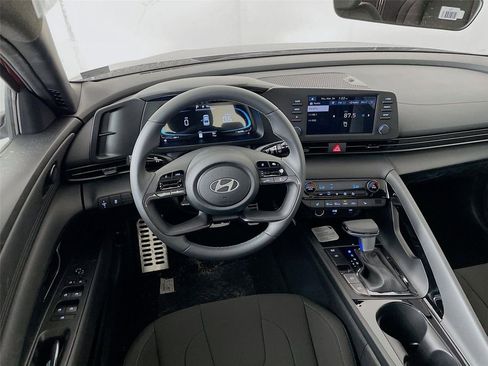 New 2026 Hyundai Elantra SEL Sport Premium image 16