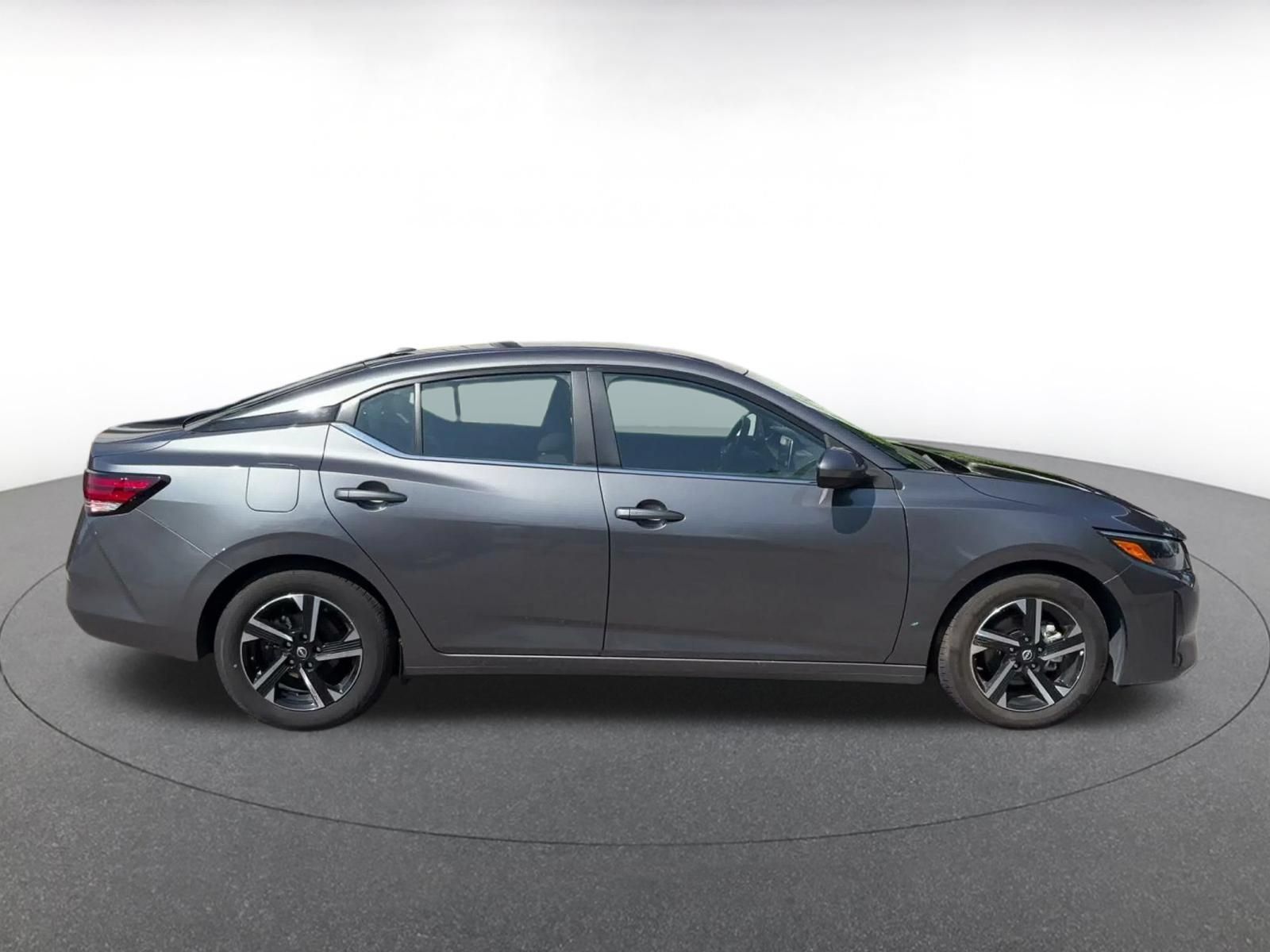 Used 2025 Nissan Sentra SV FWD image 15