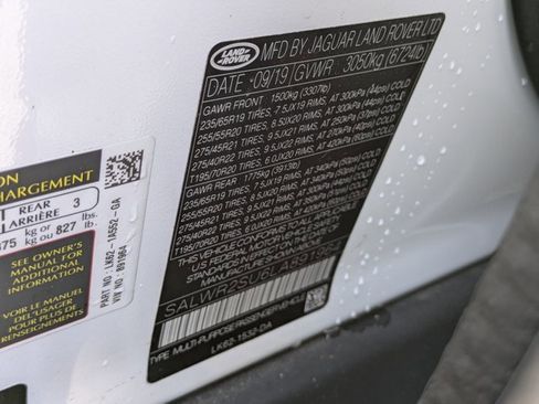 Used 2020 Land Rover Range Rover Sport HSE image 15