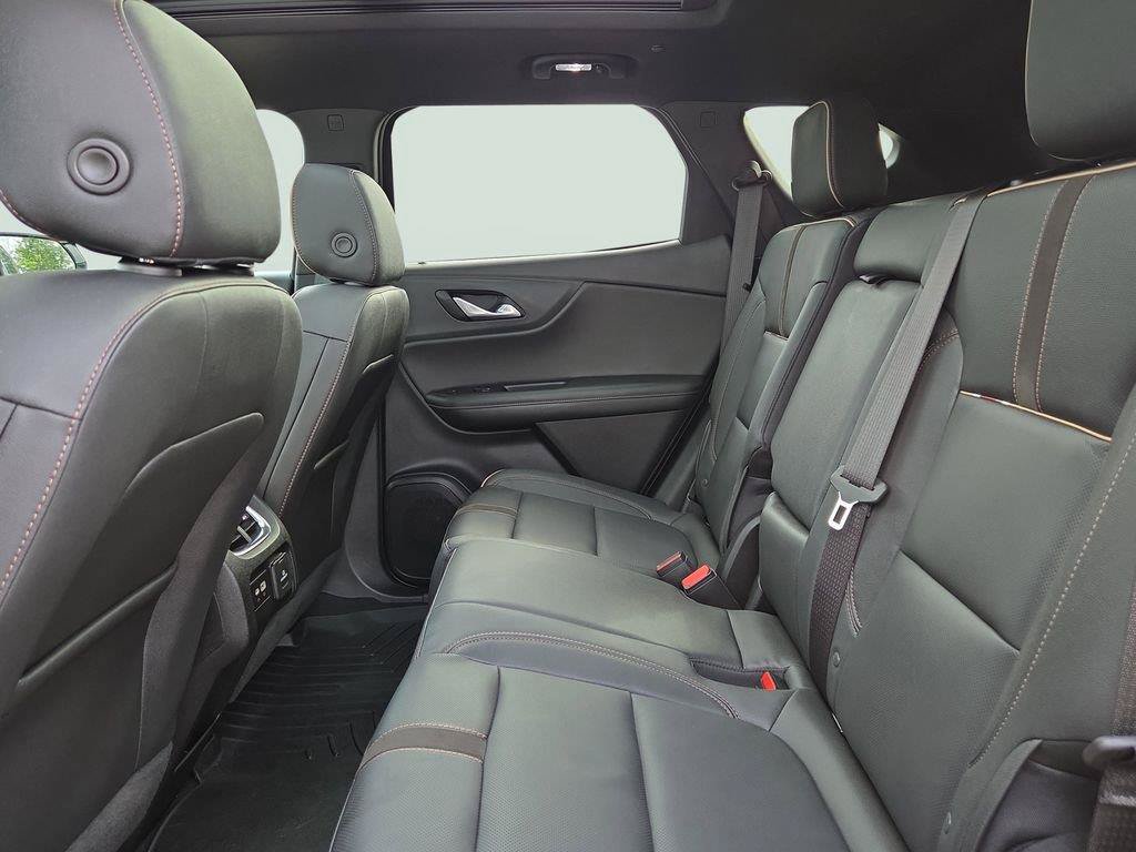 Used 2023 Chevrolet Blazer Premier w/ Driver Confidence II Package FWD image 29